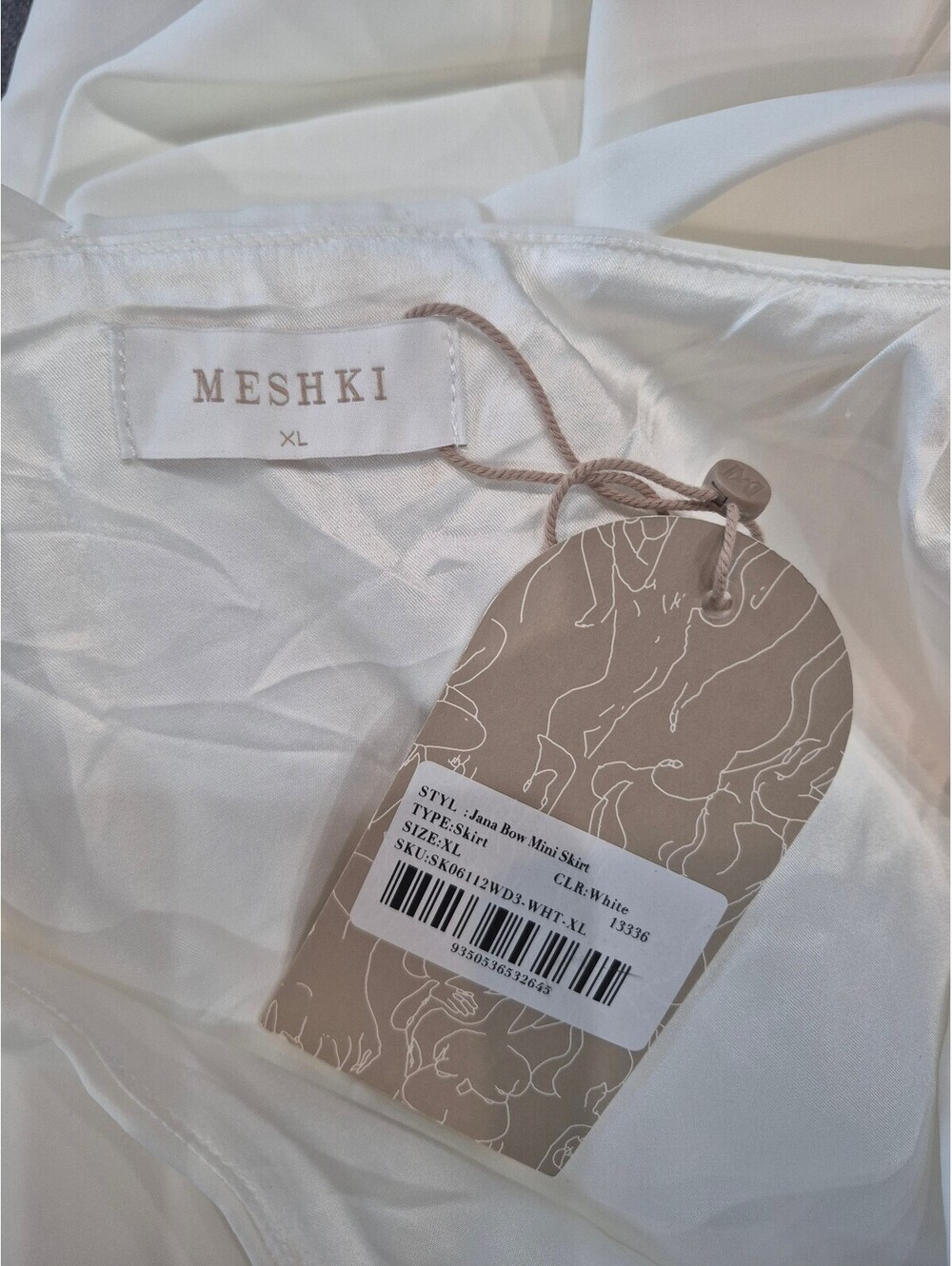 New Meshki Skirt Set Size L, XL - Picture 3 of 3